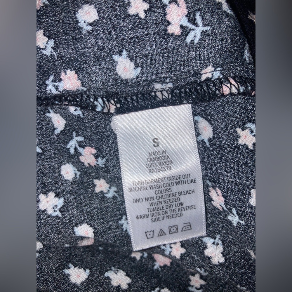 Aeropostale Black Floral Midi Dress - Picture 3 of 7